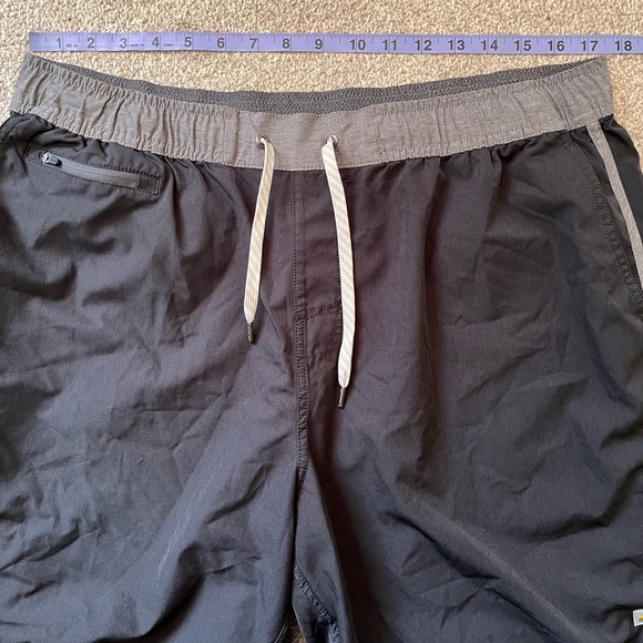 Mens Vuori 7” Banks Shorts Size XL - Picture 3 of 9